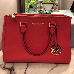 Michale Kors purse